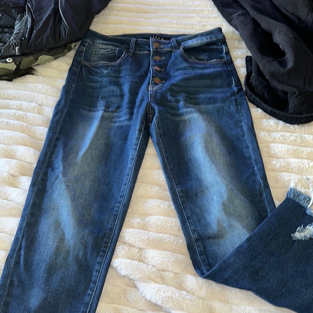 Size 11/30 risen button fly jeans